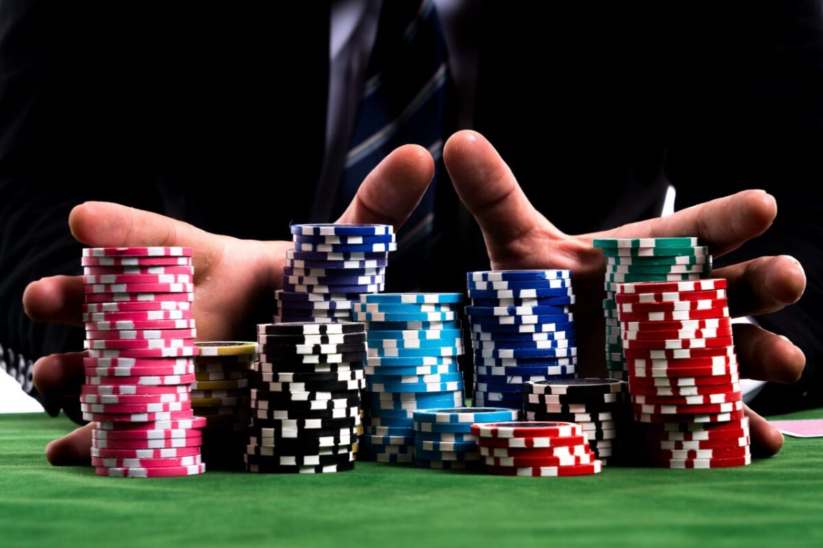 What are the misconceptions surrounding online gambling?