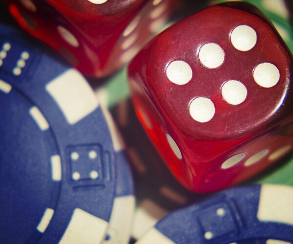 How To Win Real Money In An Online Casino?